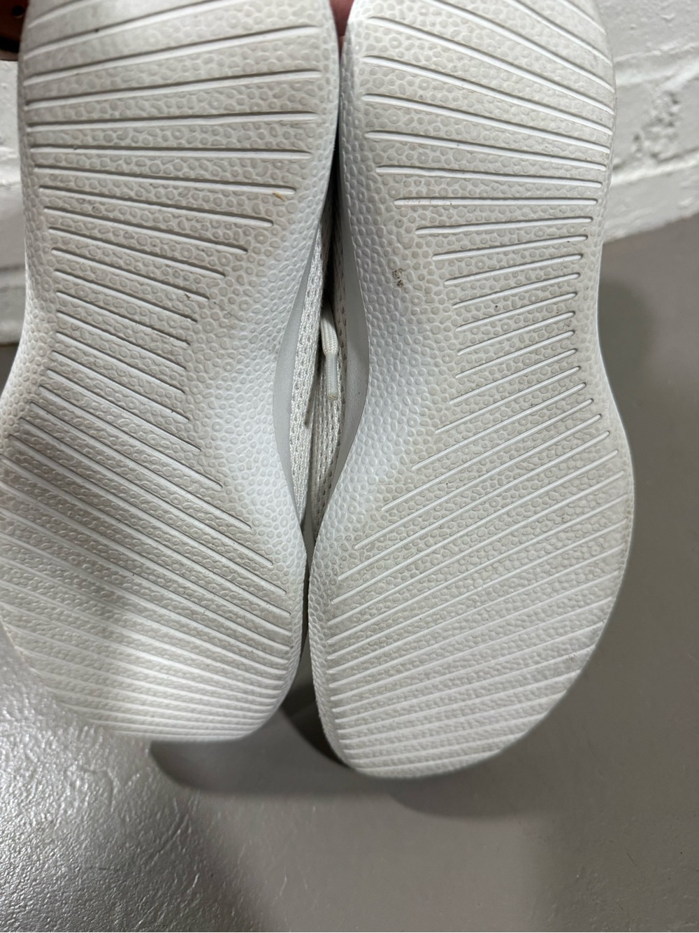 Women’s Allbirds Tree Runner Sneakers - Picture 4 of 5